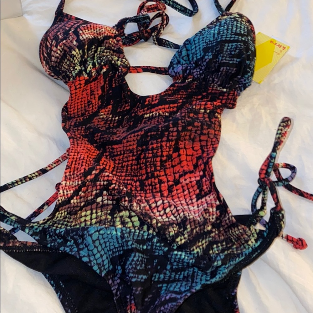 Bathing suit